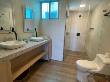 VENDO HERMOSO DEPARTAMENTO AL PIE DEL MAR