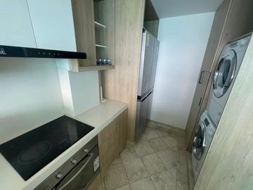 VENDO HERMOSO DEPARTAMENTO AL PIE DEL MAR