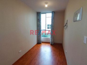 Depa En Primer Piso, En Lindo Condominio
