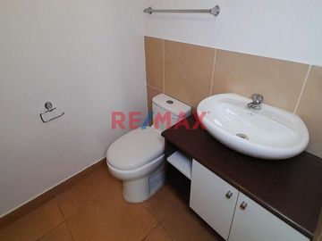 Depa En Primer Piso, En Lindo Condominio
