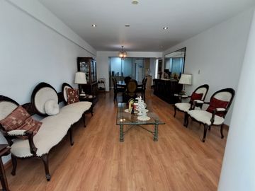 Venta de Departamento 3 Dormitorios, Cochera, Vista a Parque en Surco