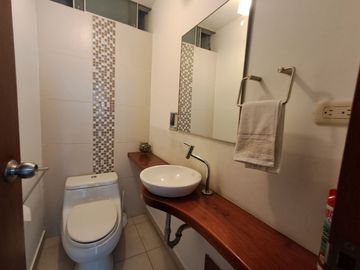 Venta de Departamento 3 Dormitorios, Cochera, Vista a Parque en Surco