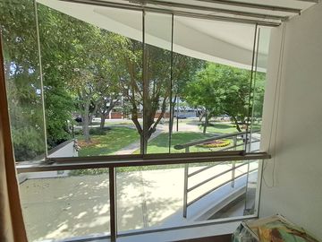 Venta de Departamento 3 Dormitorios, Cochera, Vista a Parque en Surco