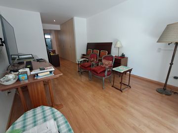 Venta de Departamento 3 Dormitorios, Cochera, Vista a Parque en Surco