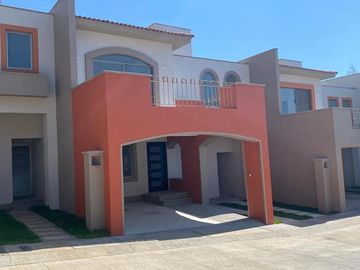 Hermosas casas nuevas en Residencial Pedreña, zona exclusiva de Orizaba