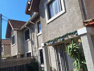 Casa 3 dormitorios 3 baños, Curriel Sur Cerrillos