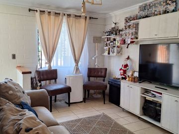 Casa 3 dormitorios 3 baños, Curriel Sur Cerrillos