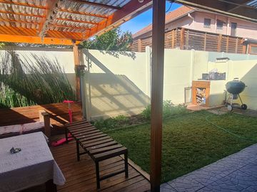 Casa 3 dormitorios 3 baños, Curriel Sur Cerrillos
