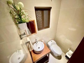 Exclusivo y amplio Penthouse a una cuadra del mar y de la 5ta. Ave