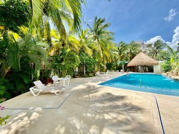 Exclusivo y amplio Penthouse a una cuadra del mar y de la 5ta. Ave
