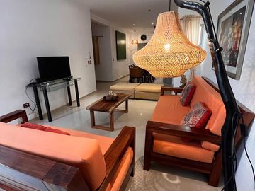 Exclusivo y amplio Penthouse a una cuadra del mar y de la 5ta. Ave