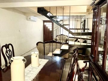EN VENTA CASA DE 4 RECAMARAS EN HACIENDA ECHEVESTE.