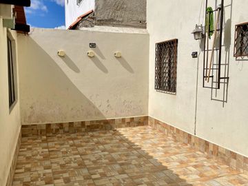 EN VENTA CASA DE 4 RECAMARAS EN HACIENDA ECHEVESTE.