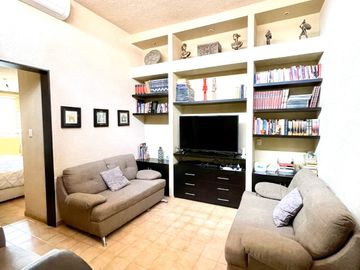 EN VENTA CASA DE 4 RECAMARAS EN HACIENDA ECHEVESTE.