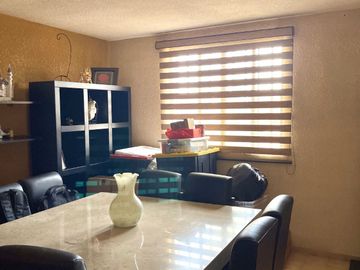 EN VENTA CASA DE 4 RECAMARAS EN HACIENDA ECHEVESTE.