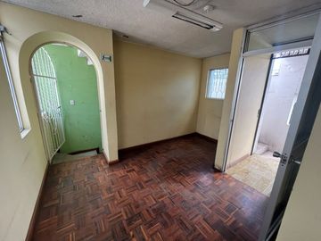 CASA DE VENTA INDEPENDIENTE EN SECTOR TOMAS DE BERLANGA