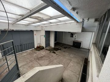CASA DE VENTA INDEPENDIENTE EN SECTOR TOMAS DE BERLANGA