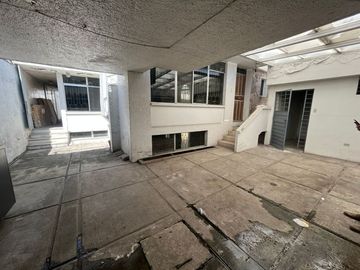 CASA DE VENTA INDEPENDIENTE EN SECTOR TOMAS DE BERLANGA