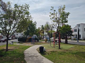 🏡 CASA EN VENTA EN HACIENDA SANTA CRUZ, SANTA CRUZ DEL VALLE, TLAQUEPAQUE 🌳