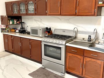 CASA EN VENTA EN HACIENDA ECHEVESTE, ZONA NORTE.