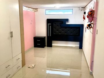 CASA EN VENTA EN HACIENDA ECHEVESTE, ZONA NORTE.