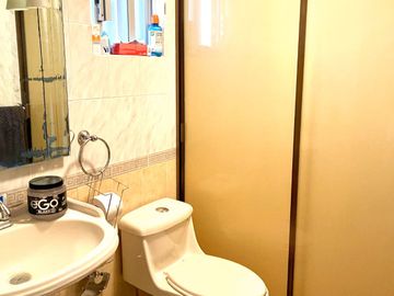 CASA EN VENTA EN HACIENDA ECHEVESTE, ZONA NORTE.