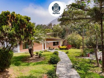 SE VENDE HERMOSA CASA SEMIRÚSTICA