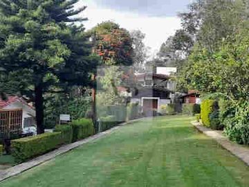 Venta de casa con escritura en Valle de Bravo