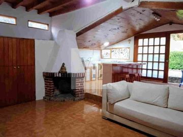 Venta de casa con escritura en Valle de Bravo