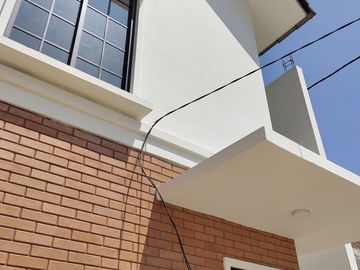 Rumah Heu Padasuka, Baru 2 LANTAI, Mewah Harga Murah, Dkt Cicaheum-Cicadas, Kota Bandung Jual Dijual