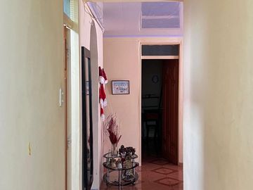 SE VENDE CASA EN MONTENEGRO