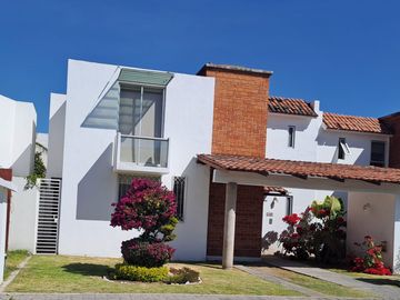 CASA EN VENTA EN PUEBLA SAN PEDRO CHOLULA ZEREZOTLA