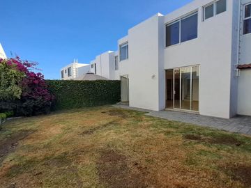 CASA EN VENTA EN PUEBLA SAN PEDRO CHOLULA ZEREZOTLA