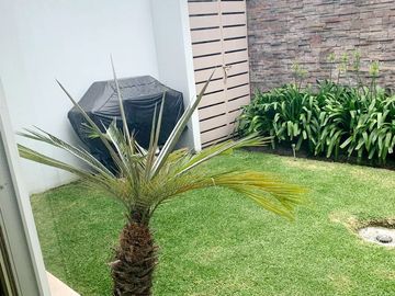 CASA DE VENTA 3 DORM CON PATIO CONJUNTO CON PISCINA SECTOR SAN JUAN DE CUMBAYA