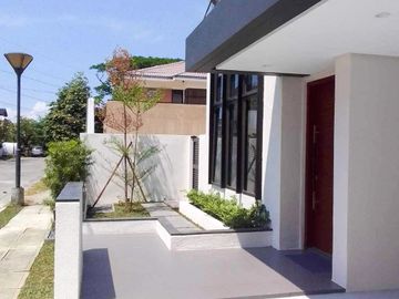 Well Designed House and Lot for Sale in Verdana Homes Mamplasan at Binan, Laguna