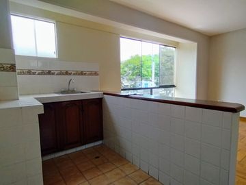 ¡OPORTUNIDAD ÚNICA EN MIRAFLORES! DEPARTAMENTO FRENTE AL PARQUE TRADICIONES