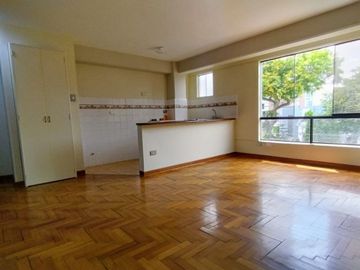 ¡OPORTUNIDAD ÚNICA EN MIRAFLORES! DEPARTAMENTO FRENTE AL PARQUE TRADICIONES
