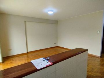 ¡OPORTUNIDAD ÚNICA EN MIRAFLORES! DEPARTAMENTO FRENTE AL PARQUE TRADICIONES