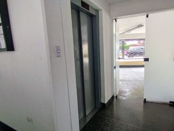 ¡OPORTUNIDAD ÚNICA EN MIRAFLORES! DEPARTAMENTO FRENTE AL PARQUE TRADICIONES