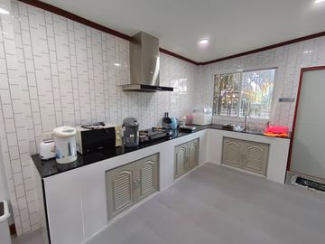 Luxury Pool Villa for Sale with Furniture, Ready to Move In – Mae Rim, Chiang Mai