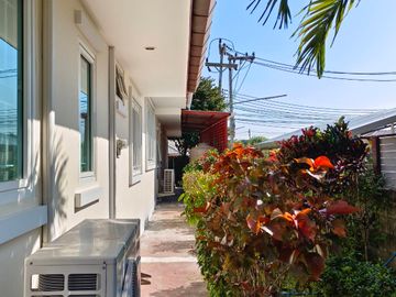 Luxury Pool Villa for Sale with Furniture, Ready to Move In – Mae Rim, Chiang Mai
