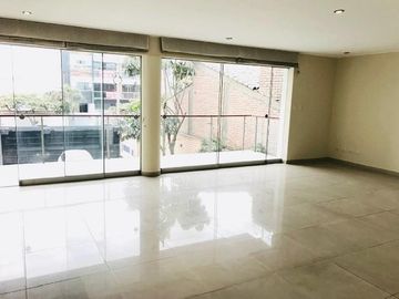 Se Alquila DPTO de 3 dorm + 2 cocheras lineales 2do piso con ASCENSOR, Chacarilla - San Borja