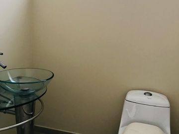 Se Alquila DPTO de 3 dorm + 2 cocheras lineales 2do piso con ASCENSOR, Chacarilla - San Borja