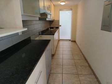 Se Alquila DPTO de 3 dorm + 2 cocheras lineales 2do piso con ASCENSOR, Chacarilla - San Borja