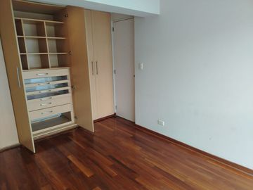 Se Alquila DPTO de 3 dorm + 2 cocheras lineales 2do piso con ASCENSOR, Chacarilla - San Borja