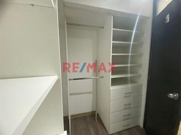 ID: 1122064 Vendo Departamento En Casuarinas Sur, Surco, Remodelado