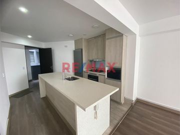 ID: 1122064 Vendo Departamento En Casuarinas Sur, Surco, Remodelado