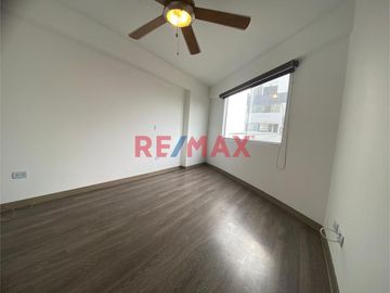 ID: 1122064 Vendo Departamento En Casuarinas Sur, Surco, Remodelado