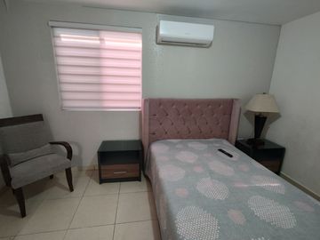 Casa en venta, Residencial Capellanía, Apodaca, cerca del centro