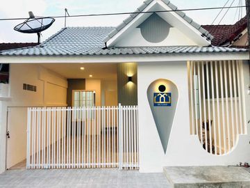 Newly renovated townhouse for sale, 2 bedrooms, 1 bathroom, Phuket, Phuket